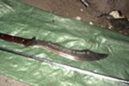 Hung kh&iacute; đối tượng Long d&ugrave;ng để cướp.