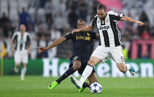 Juventus vào chung kết Champions League