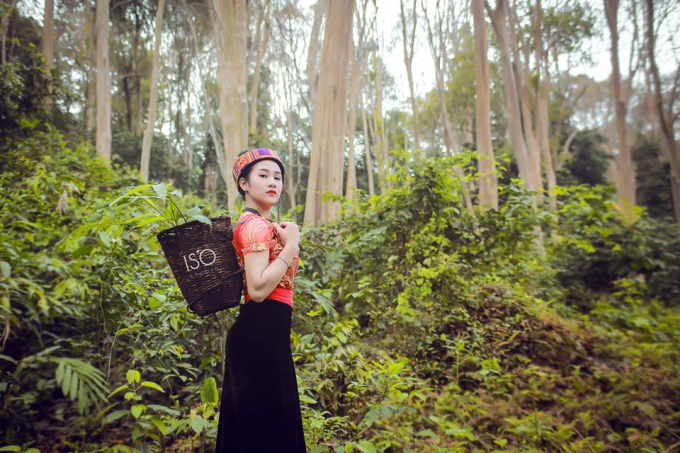 Chi&ecirc;m ngưỡng bộ ảnh kỷ yếu l&ecirc;n &aacute;n nạn