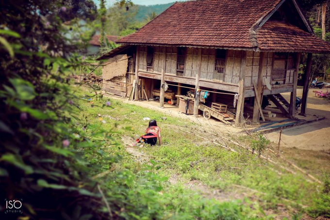 Chi&ecirc;m ngưỡng bộ ảnh kỷ yếu l&ecirc;n &aacute;n nạn