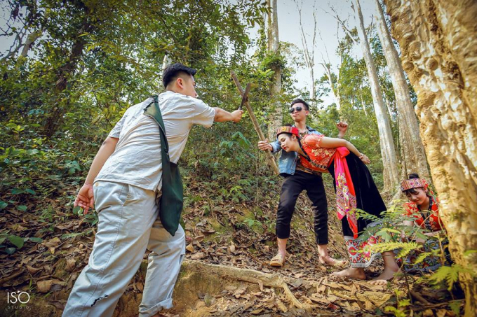 Chi&ecirc;m ngưỡng bộ ảnh kỷ yếu l&ecirc;n &aacute;n nạn