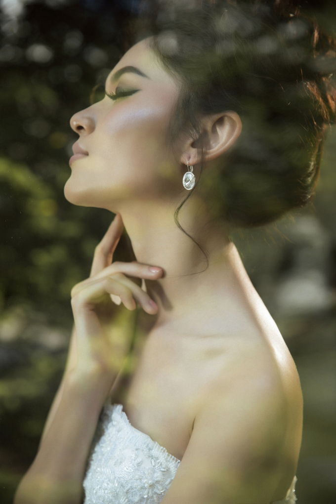 &Aacute; hậu Thuỳ Dung thăng hạng phong c&aacute;ch sau chuyến gặp Cristiano Ronaldo