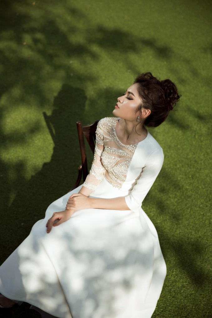 &Aacute; hậu Thuỳ Dung thăng hạng phong c&aacute;ch sau chuyến gặp Cristiano Ronaldo