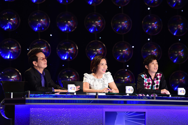 Bộ ba gi&aacute;m khảo ''Gương mặt th&acirc;n quen 2017''. Ảnh: Internet