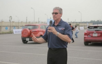 Chiến lược “dạy lái xe an toàn” nhằm phát triển bền vững