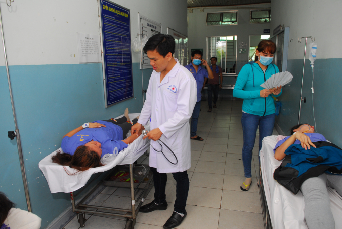 B&aacute;c sĩ cho biết họ kh&ocirc;ng phải bị ngộ độc.