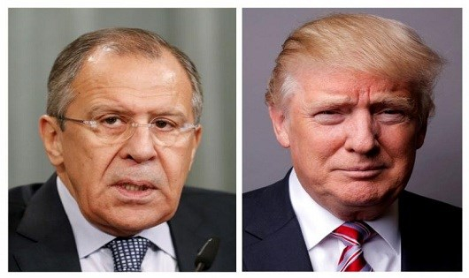 Ngoại trưởng Nga Lavrov (tr&aacute;i) v&agrave; Tổng thống Mỹ Trump.