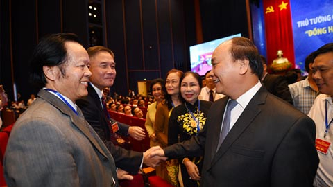 Doanh nghiệp kiến nghị Thủ tướng ki&ecirc;n định cải c&aacute;ch. (Ảnh: VGP)