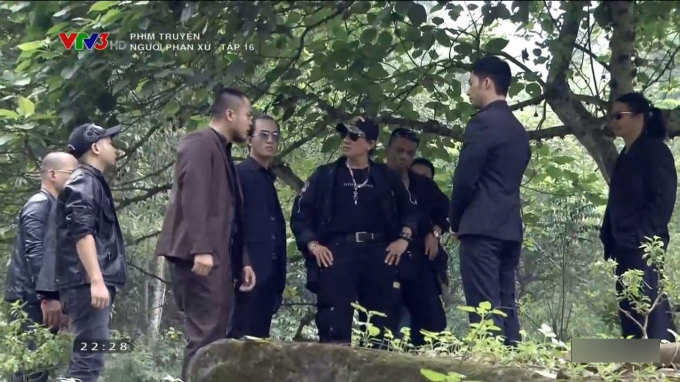 Đ&aacute;m tang &ocirc;ng tr&ugrave;m được b&iacute; mật tổ chức.