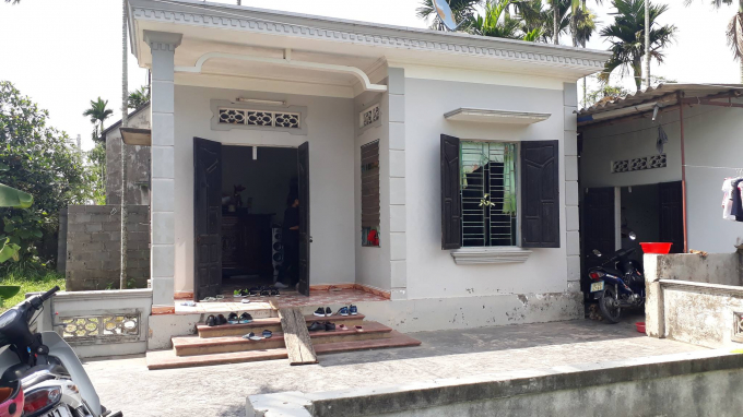 Ng&ocirc;i nh&agrave; cả gia đ&igrave;nh T.A đang ở thuộc th&ocirc;n Văn Cao, x&atilde; Hữu Bằng, huyện Kiến Thụy, Hải Ph&ograve;ng.