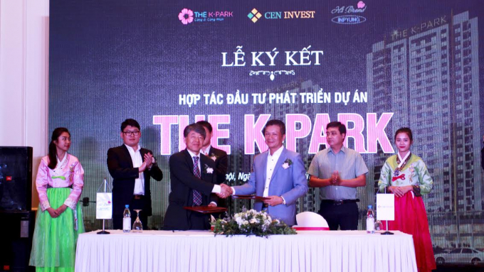 Sau lễ k&yacute; kết, Hi Brand Việt Nam v&agrave; CENINVEST ch&iacute;nh thức trở th&agrave;nh đối t&aacute;c chiến lược, The K - Park l&agrave; dự &aacute;n đầu ti&ecirc;n hai đơn vị hợp t&aacute;c đầu tư ph&aacute;t triển.