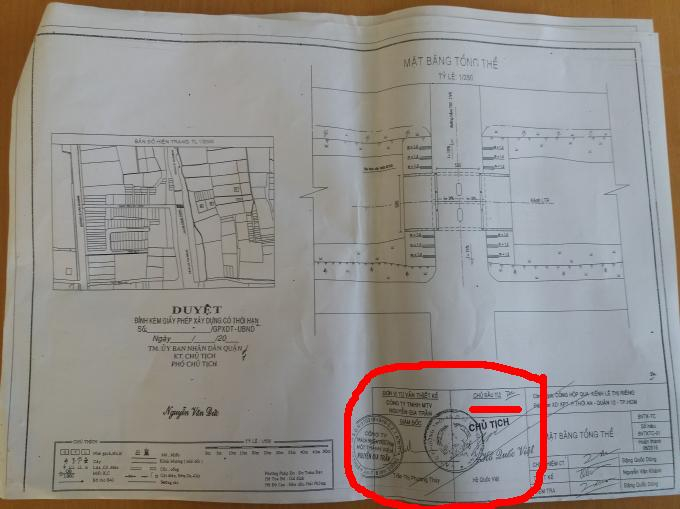 Mặt bằng tổng thể thiết kế cầu bắc qua k&ecirc;nh L&ecirc; Thị Ri&ecirc;ng cho thấy, phần chủ đầu tư do &ocirc;ng Hồ Quốc Việt k&yacute;.