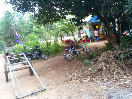 Gia đ&igrave;nh đang tổ chức hậu sự cho &ocirc;ng Bốn. (Ảnh: b&aacute;o C&ocirc;ng l&yacute;)