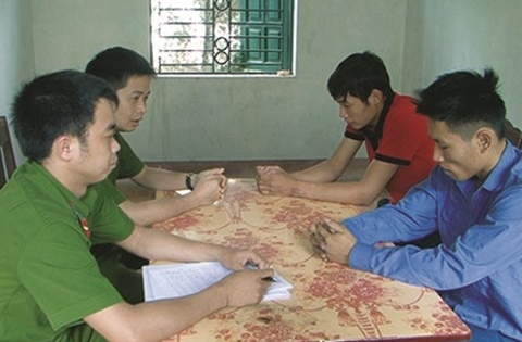 Phú Thọ: Khởi tố đối tượng buôn ma túy khống chế trẻ em