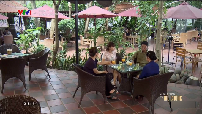 Biết con g&aacute;i c&oacute; &yacute; định ly h&ocirc;n, &ocirc;ng b&agrave; Bằng kịch liệt phản đối.