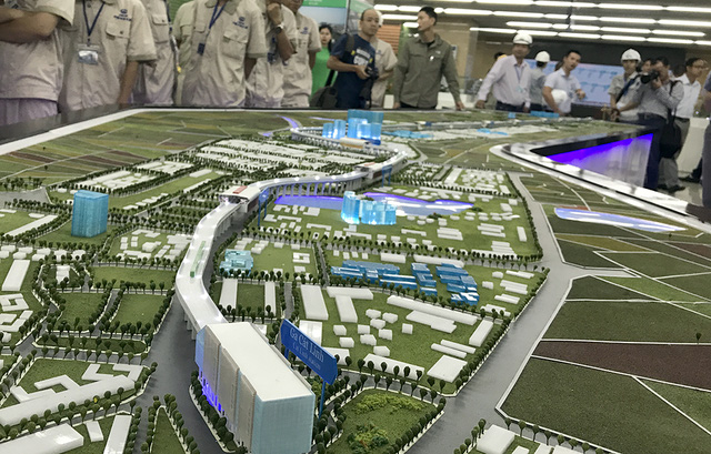 Dự &aacute;n đường sắt tr&ecirc;n cao C&aacute;t Linh - H&agrave; Đ&ocirc;ng được khởi c&ocirc;ng năm 2011 gồm 13 km đường sắt đi tr&ecirc;n cao, 1,7 km ra v&agrave;o khu depot, 12 nh&agrave; ga... Sau 7 năm thi c&ocirc;ng, đến nay hầu hết c&aacute;c hạng mục của dự &aacute;n đường sắt đ&ocirc; thị n&agrave;y đ&atilde; ho&agrave;n th&agrave;nh.