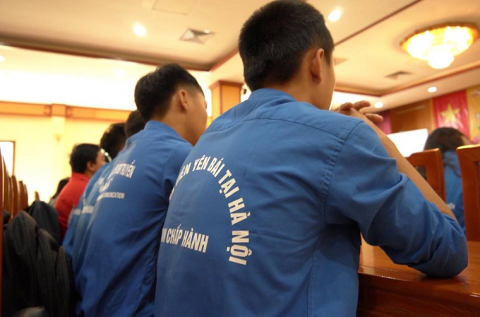 T&igrave;nh nguyện vi&ecirc;n đến từ Y&ecirc;n B&aacute;i tại H&agrave; Nội.