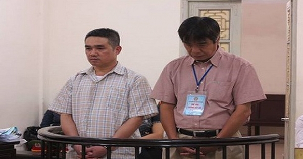 Lừa “chạy” vào trường công an vì cần tiền trả nợ