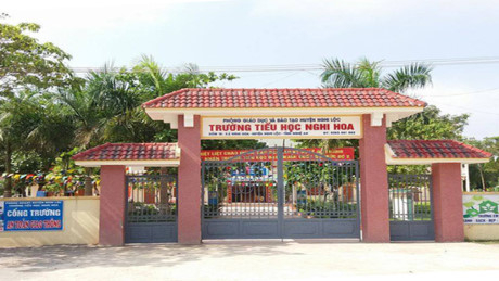 Trường tiểu học Nghi Hoa nơi xảy ra vụ việc.