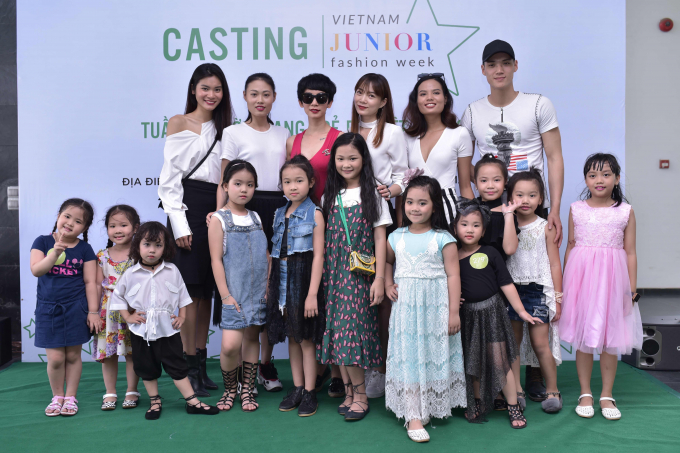 Xu&acirc;n Lan viết t&acirc;m thư trước nỗi lo mẫu nh&iacute; &ldquo;gi&agrave; trước tuổi&rdquo;