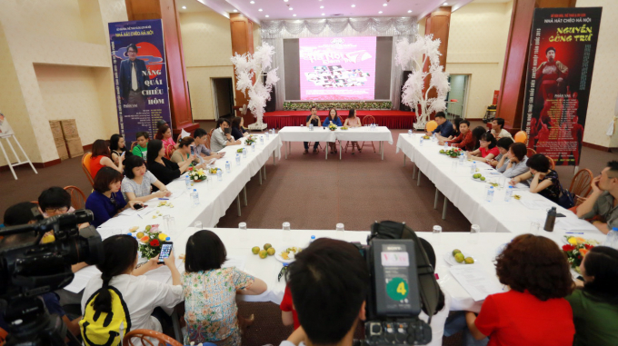 Nh&agrave; h&aacute;t ch&egrave;o H&agrave; Nội vừa tổ chức họp b&aacute;o ra mắt chuỗi chương tr&igrave;nh mới c&oacute; t&ecirc;n H&agrave; Nội đ&ecirc;m thứ 7.&nbsp;