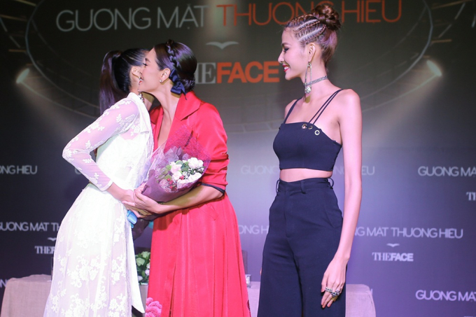 Lan Khu&ecirc; lần đầu l&ecirc;n tiếng về ng&ocirc;i vị