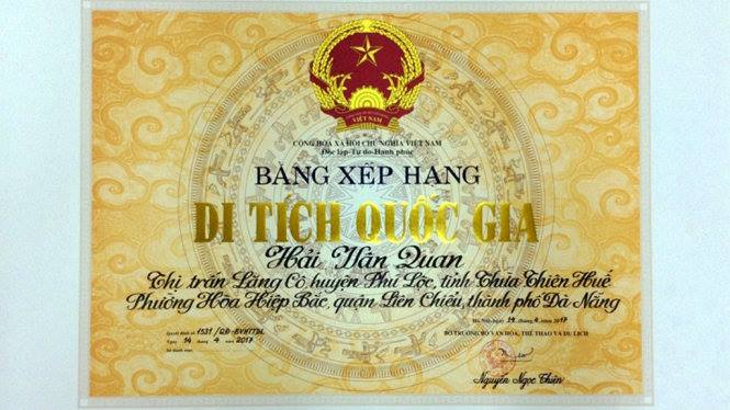 Bằng xếp hạng di t&iacute;ch cấp quốc gia cho Hải V&acirc;n Quan.