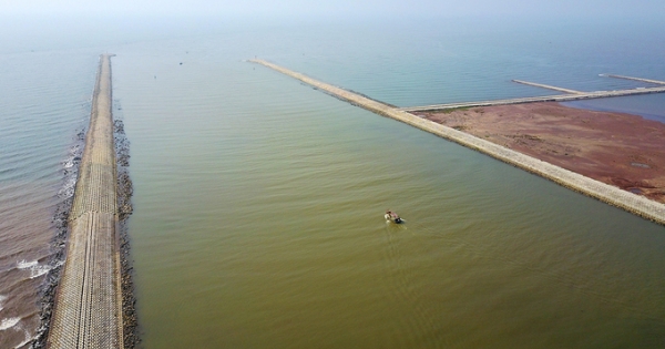 Cửa biển giải cứu 