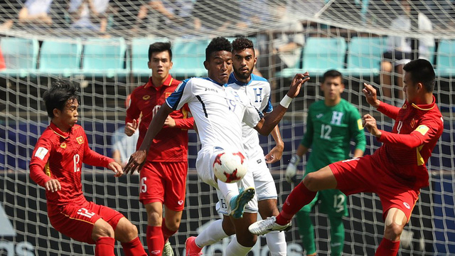 U20 Việt Nam đ&atilde; k&eacute;m duy&ecirc;n ở thời điểm quyết định.