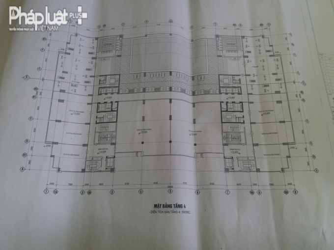 Ph&iacute;a cư d&acirc;n cho biết, tại c&aacute;c tầng thương mại 3 v&agrave; 4 đ&atilde; bị biến tướng khi chủ đầu tư