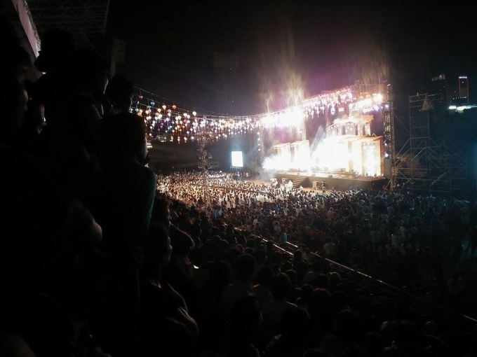 Chương tr&igrave;nh Đại Nhạc Hội&nbsp;diễn ra&nbsp;thu h&uacute;t kh&aacute; đ&ocirc;ng người d&acirc;n&nbsp;v&agrave; du kh&aacute;ch&nbsp;đến xem th&igrave; k&eacute;o theo đ&oacute; l&agrave; nhu cầu gửi xe tăng vọt&nbsp;dẫn đến t&igrave;nh trạng &ldquo;chặt ch&eacute;m&rdquo; gi&aacute; v&eacute; giữ xe.