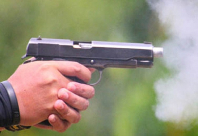 Nạn nh&acirc;n bị bắn v&agrave;o đầu trọng thương (Ảnh minh họa).