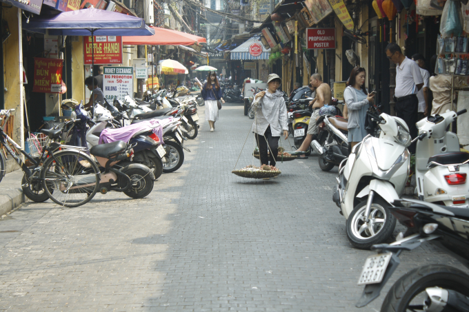 hoạt động cả ng&agrave;y v&agrave; đ&ecirc;m.&nbsp;