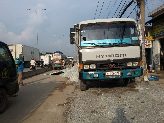 Chiếc xe ben tại hiện trường.