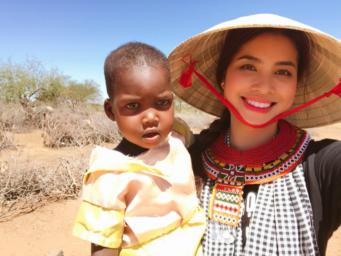 Hoa h&acirc;u Phạm Hương đ&atilde; c&oacute; những cảm nhận s&acirc;u sắc về v&ugrave;ng đất v&agrave; con người ở Kenya.