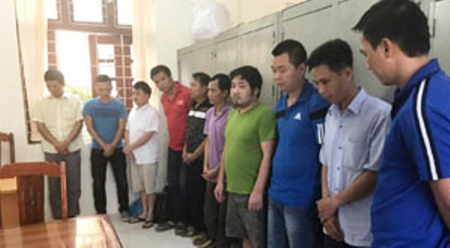 10 đối tượng thuộc đường d&acirc;y c&aacute; độ b&oacute;ng đ&aacute; 1400 tỉ đồng bị bắt giữ. (Ảnh: CA Thanh H&oacute;a)