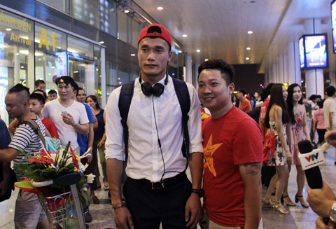 U20 Việt Nam về nước trong sự ch&agrave;o đ&oacute;n nồng nhiệt