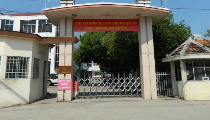 TP HCM: C&aacute;n bộ C&ocirc;ng an huyện H&oacute;c M&ocirc;n kh&ocirc;ng tu&acirc;n thủ điều lệ ng&agrave;nh?