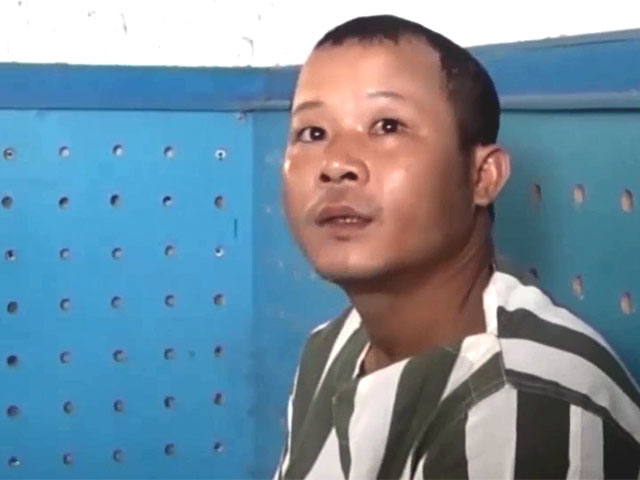 Nguyễn Đỉnh tại cơ quan điều tra. (Ảnh: b&aacute;o Cần Thơ)