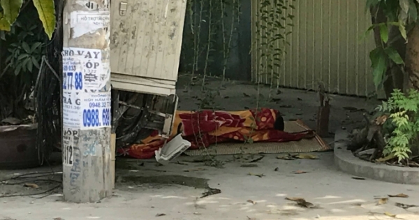 Nghệ An: Phát hiện thi thể nam thanh niên với nhiều hình xăm trước quán cafe