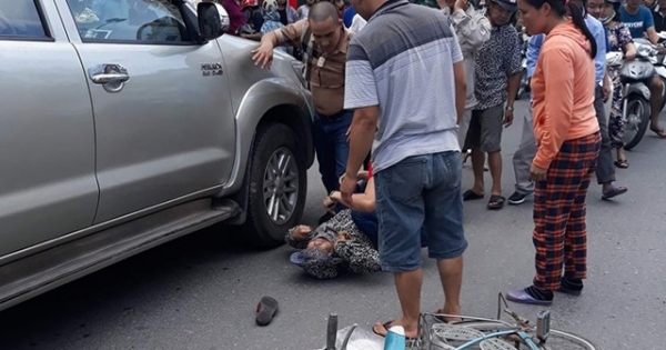 Xác định danh tính tài xế xe bán tải lùi với tốc độ cao trên đường ngược chiều cán chết cụ bà