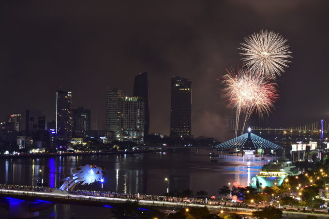 C&aacute;c kh&aacute;ch sạn khu vực dọc hai b&ecirc;n bờ s&ocirc;ng H&agrave;n v&agrave; ven biển gần như k&iacute;n ph&ograve;ng, c&ocirc;ng suất b&igrave;nh qu&acirc;n 80 &ndash; 90%.