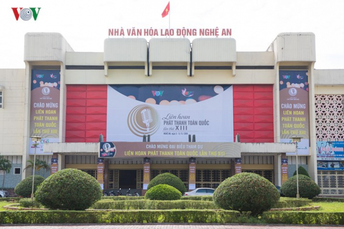 Tại Nh&agrave; Văn h&oacute;a Lao động tỉnh Nghệ An - nơi diễn ra Lễ khai mạc, Lễ bế mạc v&agrave; chương tr&igrave;nh nghệ thuật