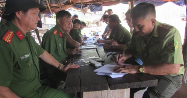 Đắk Nông: Khởi tố vụ án, khởi tố bị can và bắt tạm giam 5 đối tượng liên quan đến Phượng ‘‘râu’’