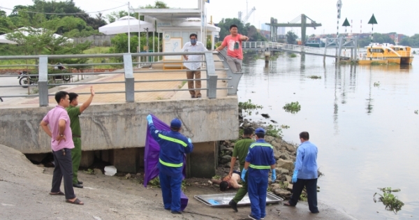 Phát hiện thi thể bảo vệ dân phố mất tích khi tắm sông