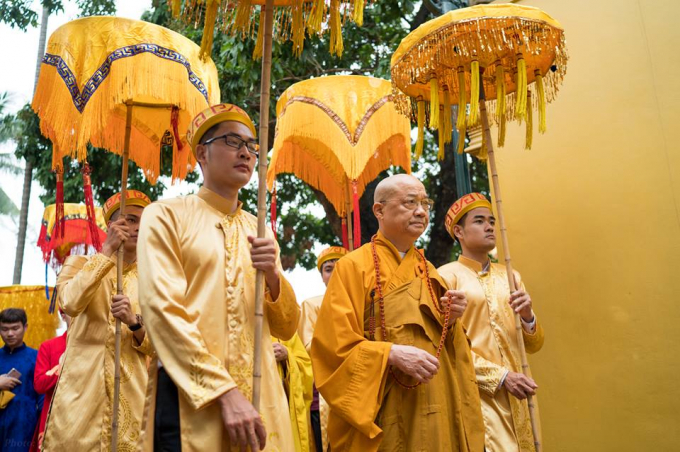 Chứng minh buổi lễ c&oacute;&nbsp;H&ograve;a thượng Th&iacute;ch Thanh Nh&atilde; - Ủy vi&ecirc;n Thường trực Hội đồng trị sự (HĐTS) - Gi&aacute;o hội Phật gi&aacute;o Việt Nam.&nbsp;