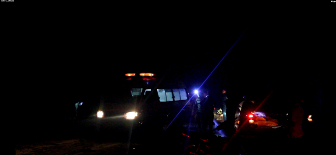 Thi thể 2 nữ sinh được đưa về nh&agrave; lo hậu sự.