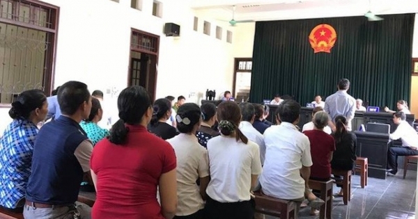 Mâu thuẫn đất đai, Chủ tịch TP Lào Cai nhận "trát" hầu tòa lại "nhờ" cấp Phó đến công đường