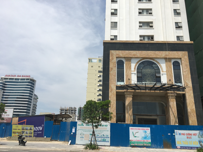 UBND TP Đ&agrave; Nẵng y&ecirc;u cầu chủ đầu tư th&aacute;o dỡ 129 ph&ograve;ng x&acirc;y th&ecirc;m.