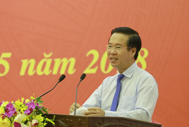 &Ocirc;ng V&otilde; Văn Thưởng, Ủy vi&ecirc;n Bộ Ch&iacute;nh trị, Trưởng ban Tuy&ecirc;n gi&aacute;o Trung ương ph&aacute;t biểu tại hội nghị.